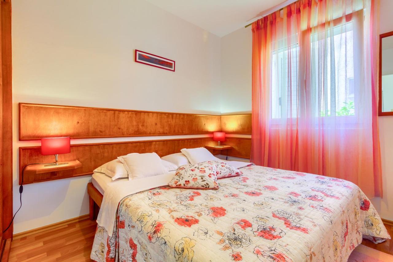 Apartments Meri Trogir Kültér fotó